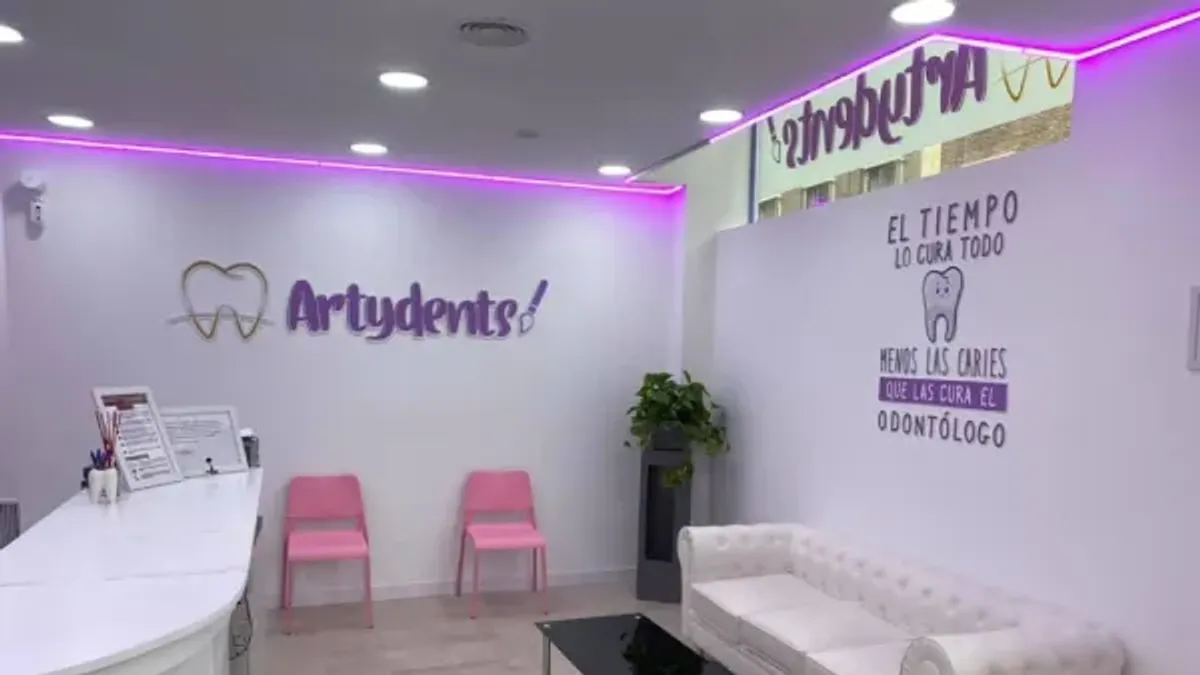 Franquicia Artydents - Estética, Belleza y Peluquería - ZonaFranquicia